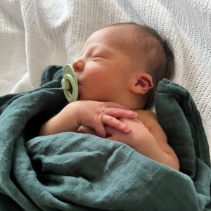 Newborn behaviour